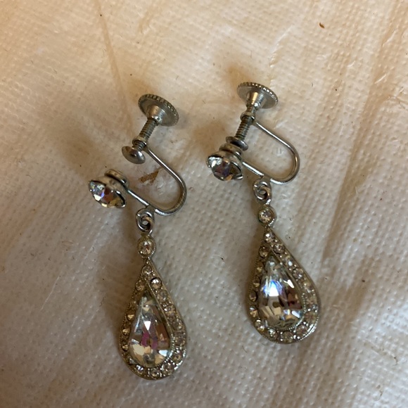 Gorgeous Simulated Diamond Screw Back Earrings - Picture 2 of 2